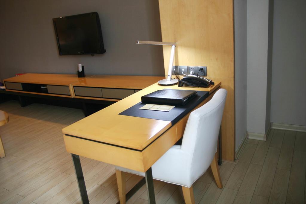 J-Hotel Guangzhou Dış mekan fotoğraf